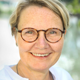 Katrin Korth